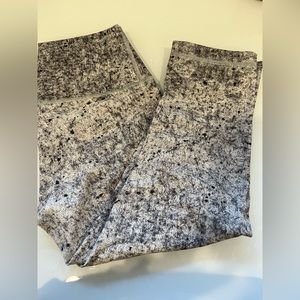 Lululemon cropped leggings size 4
